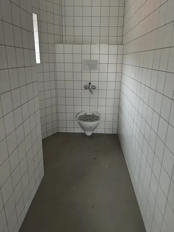 Podomítkový systém a závěsné WC v nové koupelně